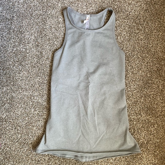 Free people movement top with circle cutout cross back - Picture 2 of 3